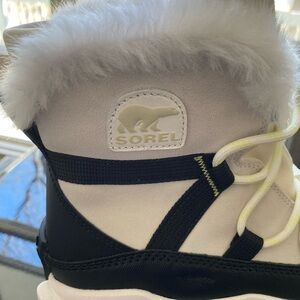 Sorel Waterproof Boots New With Tags and Box